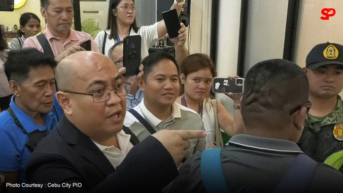 Cebu City Hall under tight security amid Rama’s attempt to reclaim mayoral post