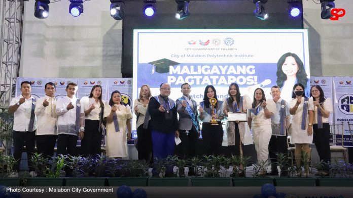 500 CMPI Students Graduate in Malabon Ceremony