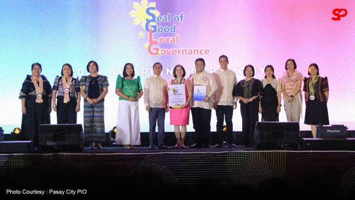 Pasay City receives Seal of Good Local Governance award