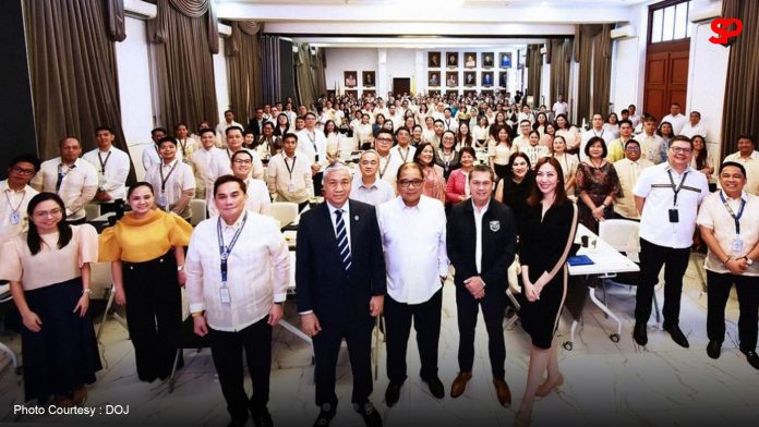 DOJ holds general assembly for prosecutors, sets higher 2025 standards