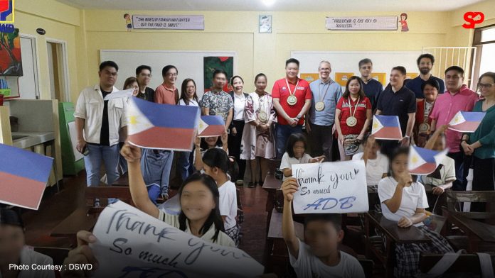 DSWD, ADB execs visit dev't projects in Leyte