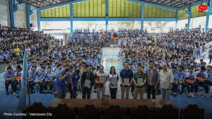 Valenzuela City holds Lung Health lecture for students